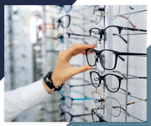 uioli-2021-eyewear-selection-img-ipadpro